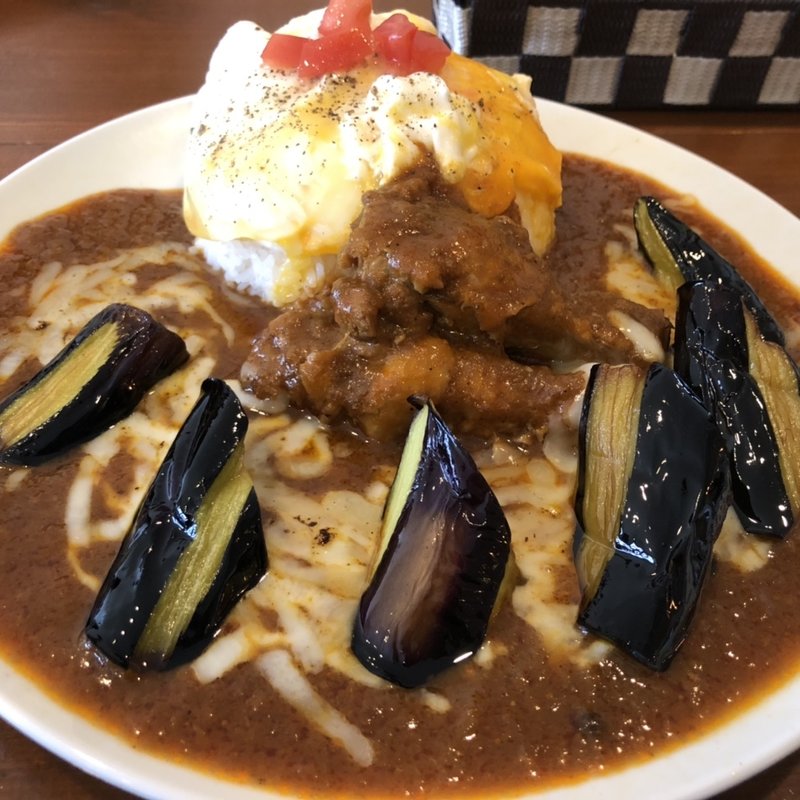 茄子とチーズのスパイシーチキンカレー(OKANO CURRY (オカノカリー))