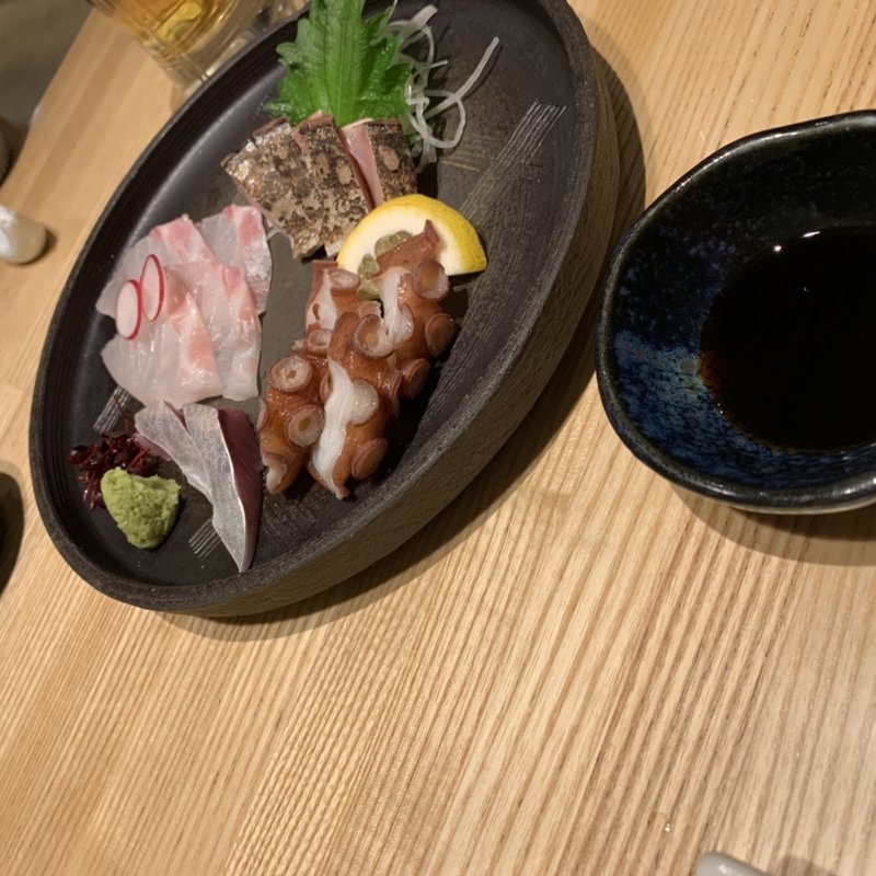 刺身盛り合わせ(炭火・焼鳥 鶫 つぐみ 中洲川端店)