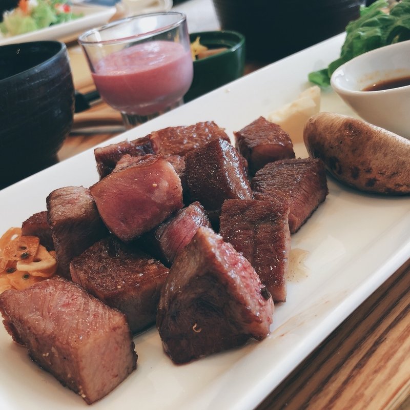 鉄板焼き(YAKINIKU&STEAK 銀 )