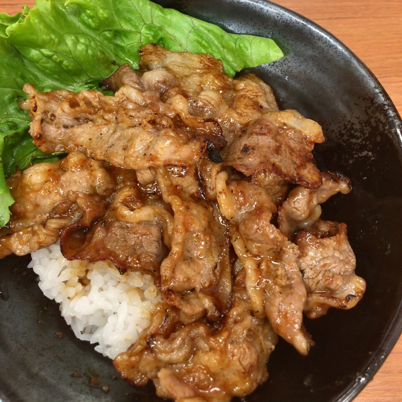 炭火焼肉丼（中）(肉のヤマキ商店 お茶の水サンクレール店)