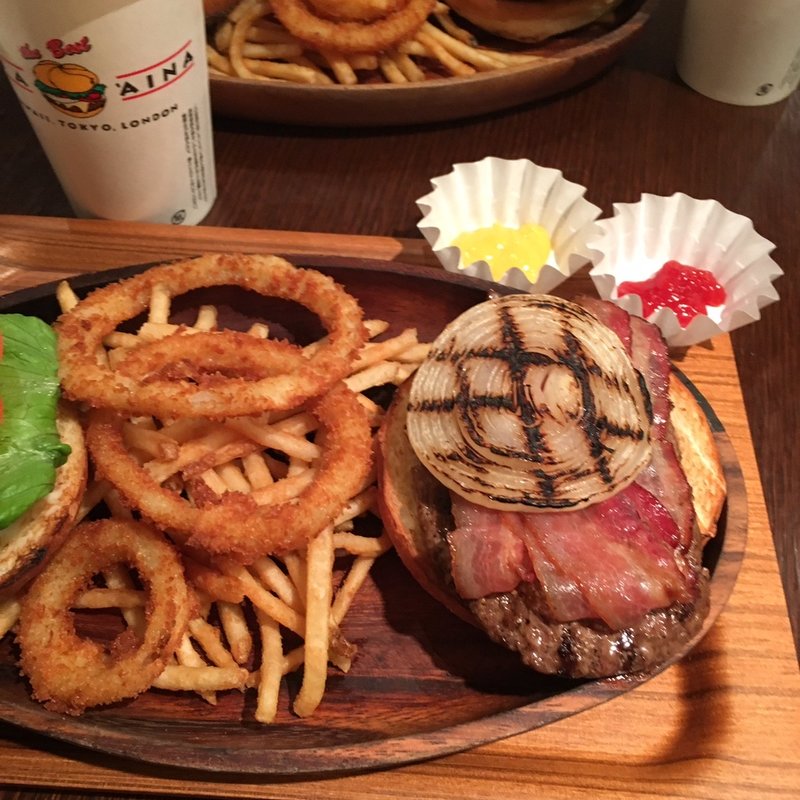 ベーコンバーガ―　1/3ＬＢ(KUA`AINA 渋谷宮益坂店)