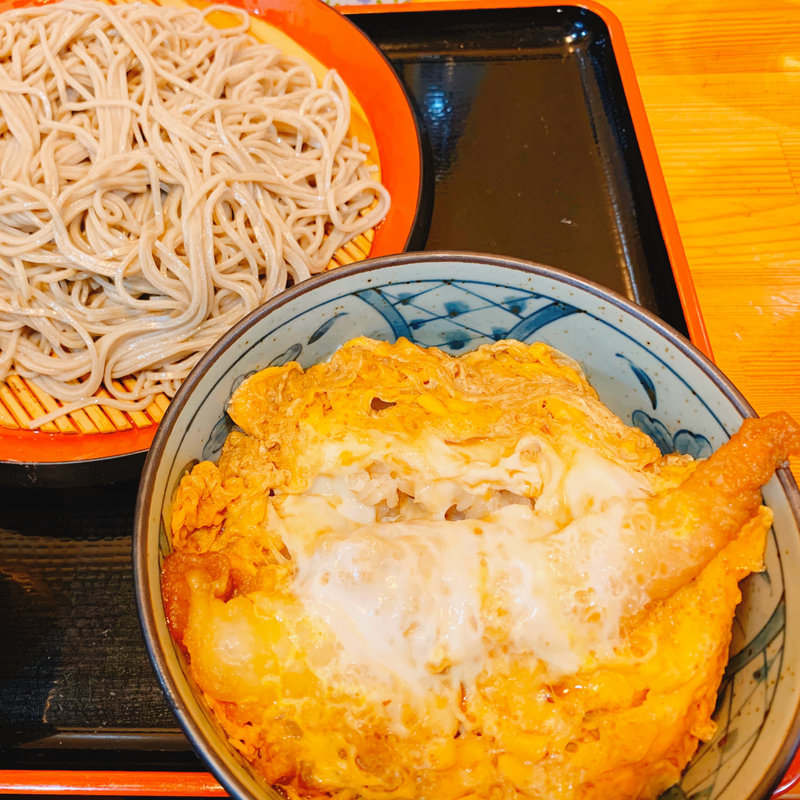 えび玉子とじ丼セット(立食いそば 山吹 鶴巻町店 )