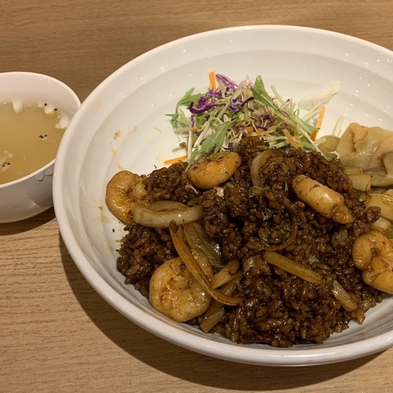 ブラックチャーハン　スープ付き(京華小吃 仙台)