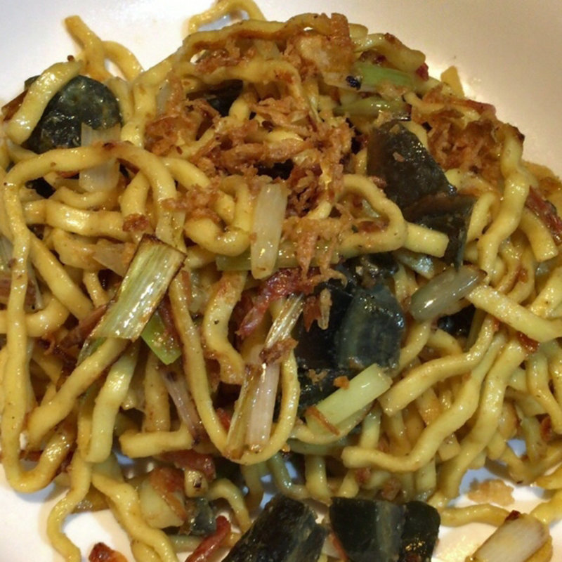 からし焼きそば(ボカン亭)