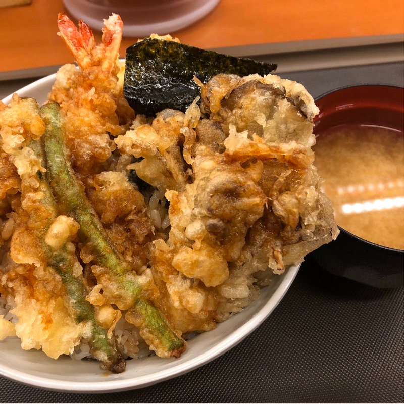 オールスター天丼　大盛り(天丼てんや 渋谷地下鉄ビル店)