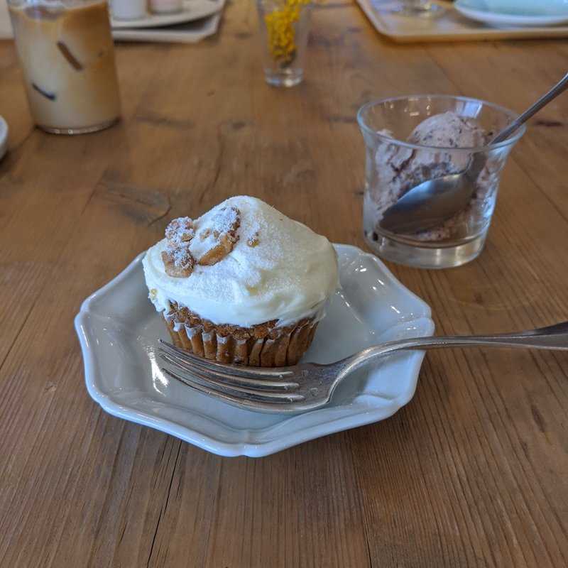 キャロットケーキ(Sunday bake shop)