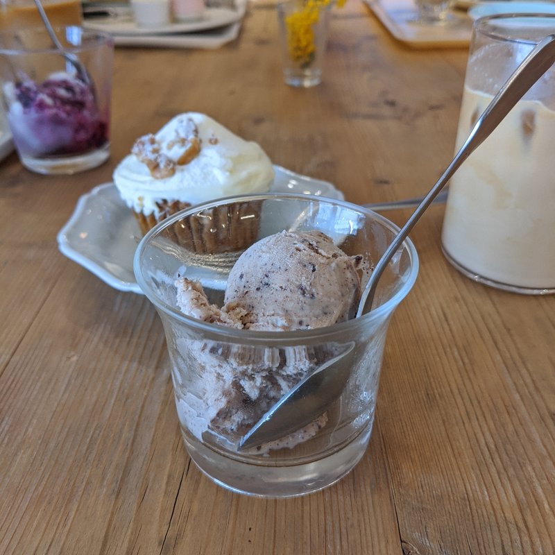 スパイスチョコアイス(Sunday bake shop)