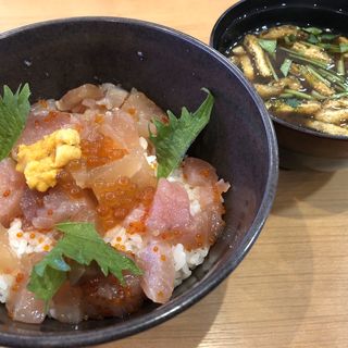 海鮮丼(無添くら寿司 精華町店 )