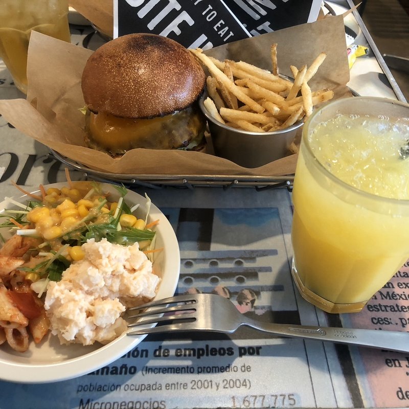 HAMBURGER LUNCH(J.S. BURGERS CAFE ルミネ池袋店)