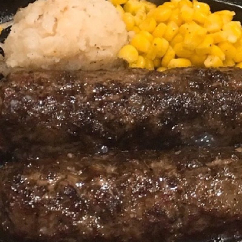 炭焼き粗挽きビーフハンバーグ(ブロンコビリー 多摩店)