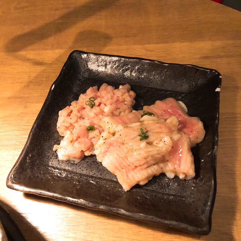 シマチョウとミノ(炭火焼肉なかはら )