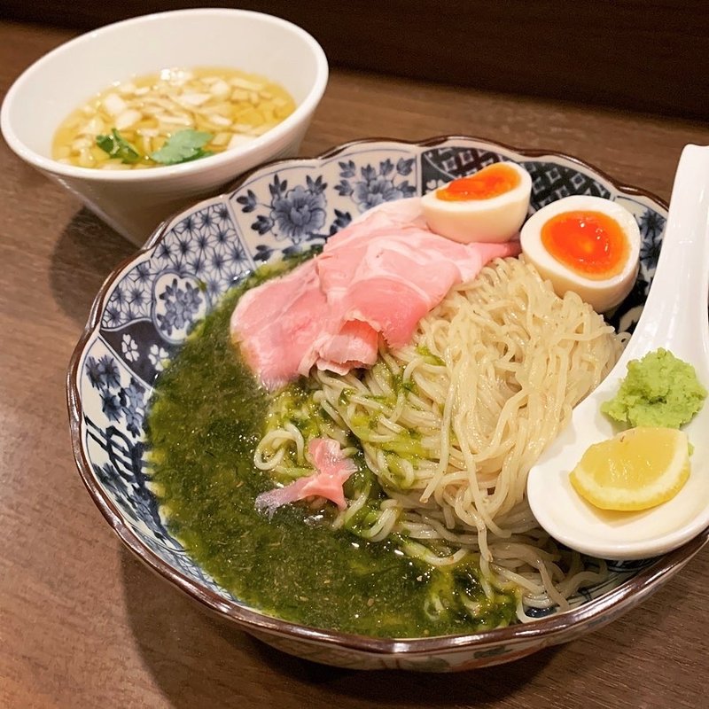 限定　焼き干しと生海苔の出汁つけ麺(八咫烏)