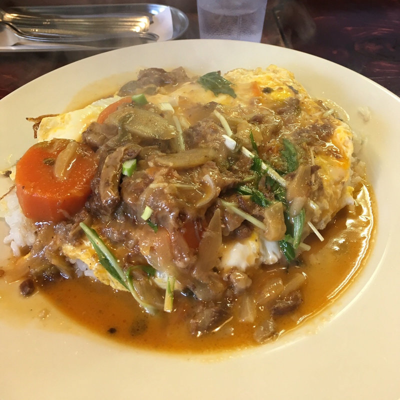 牛すじチリライスオムごはん(ブラウニー)