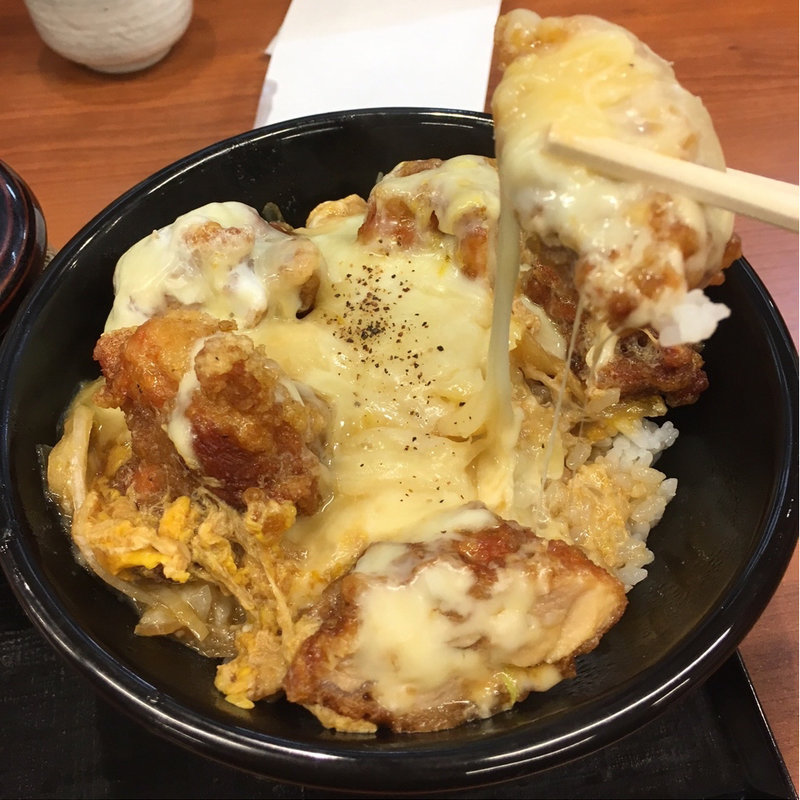 チーズからたま丼(からやま 多摩永山店)