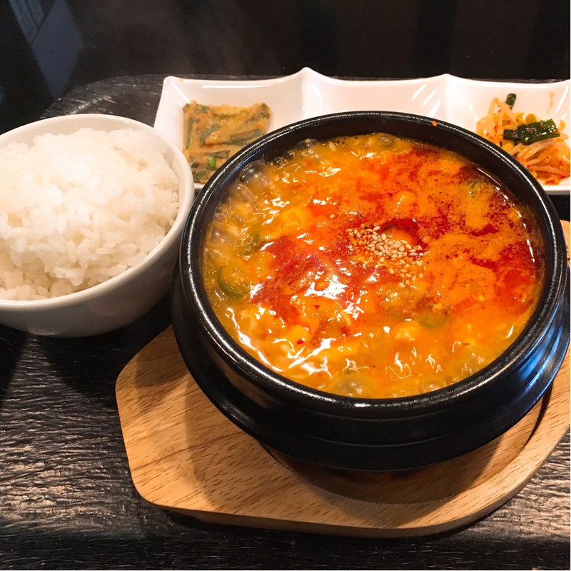 海鮮スンドゥブチゲ(K-DINING Cafe とんがらし)