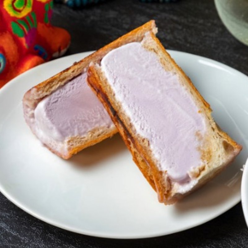 紅芋のパンアイス(渋谷 てやん亭゛)