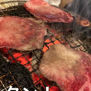 (炭火焼肉 しちりんや )