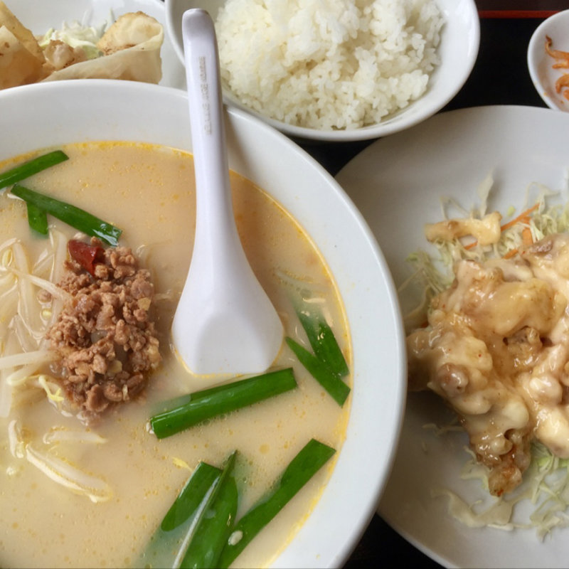 とりマヨセット 台湾豚骨ラーメン(台湾料理 百楽)