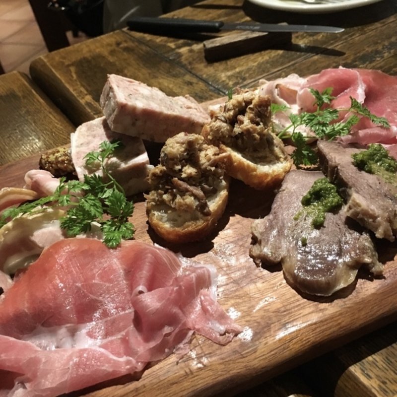 お肉前菜もり(ピッツェリア ジェラテリア ラッヅォ （pizzeria gelateria RAZZO）)