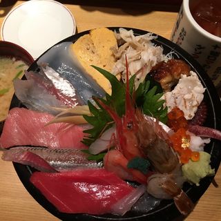 海鮮丼(近江町市場)
