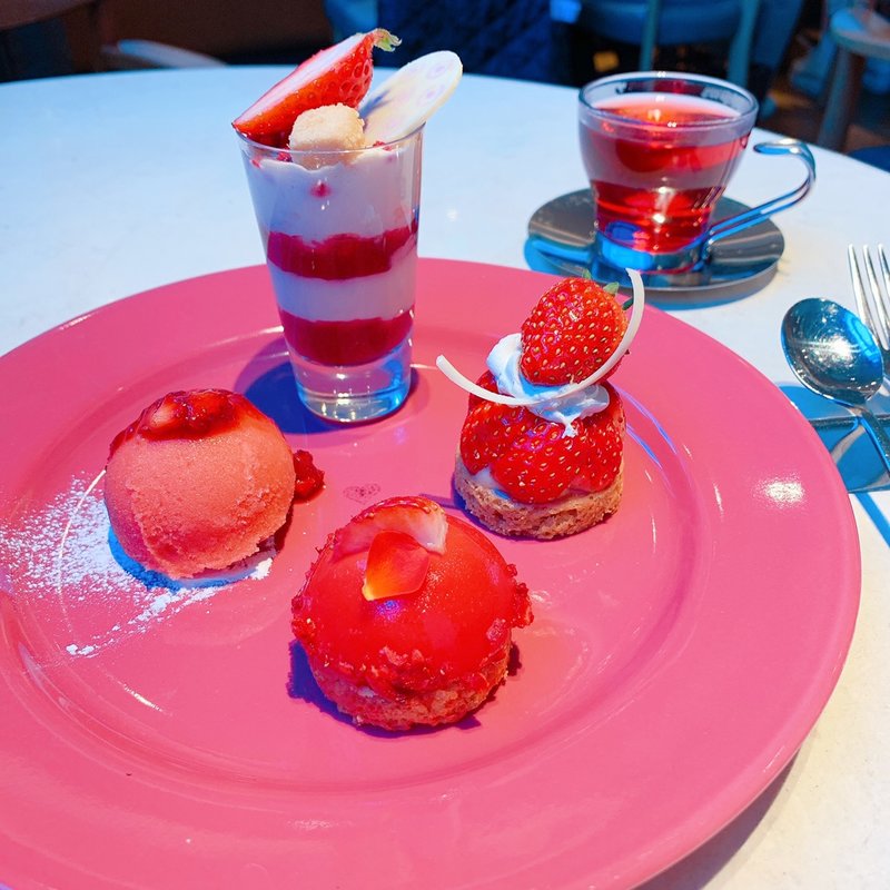 アシェット　ドゥ　フレーズ　苺プレート(サロン ベイク アンド ティー NEWoMan新宿)