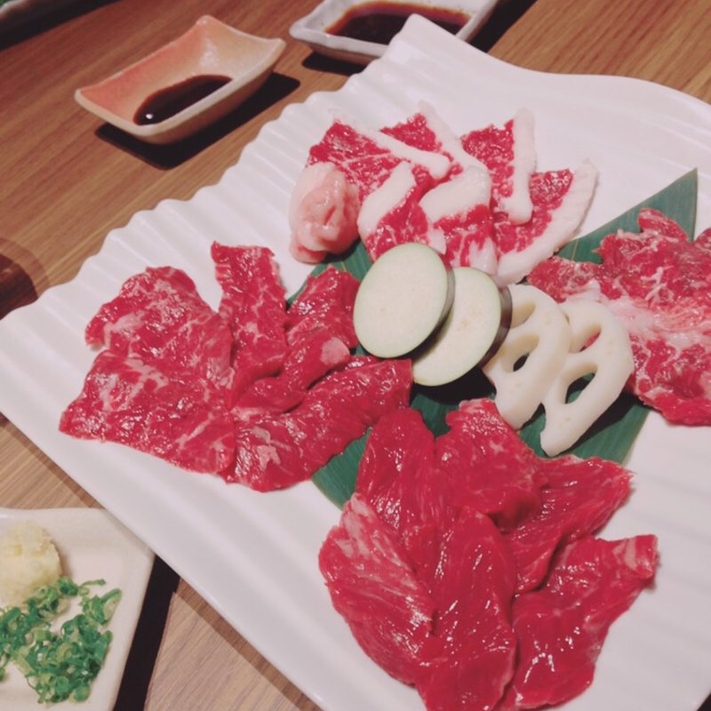 馬焼肉盛り(馬桜 下通り店 （うまざくら）)