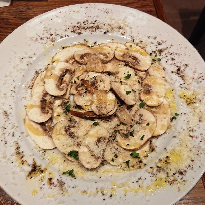 無農薬マッシュルームのカルパッチョ(トスカーナ鶴見シァル店 )