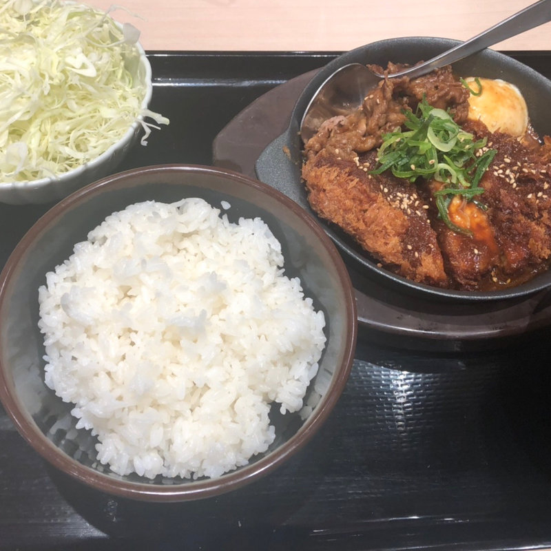 牛味噌煮込みロースかつ鍋定食(松のや 姫島店)