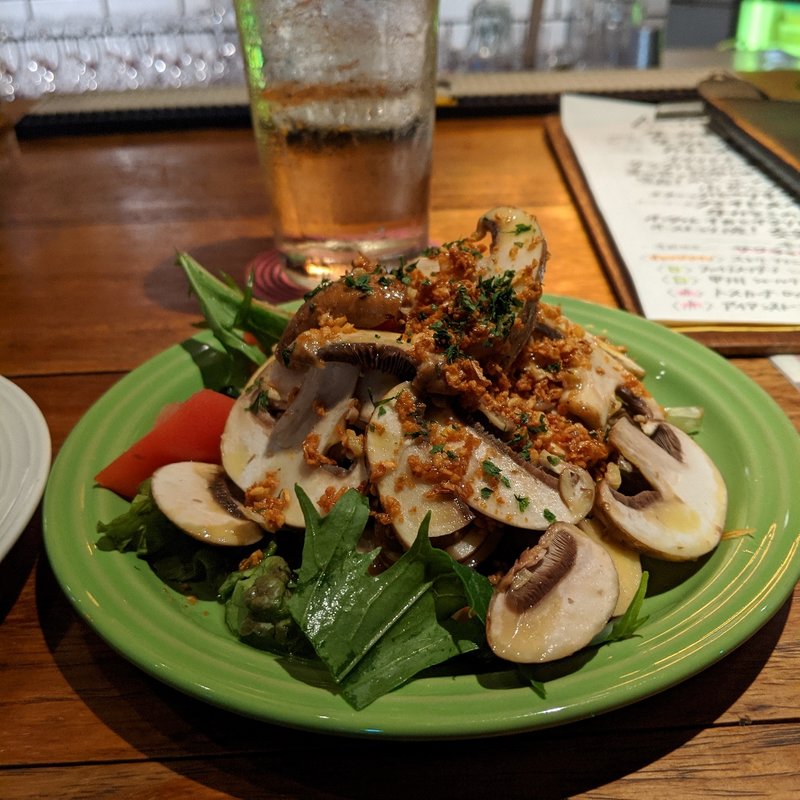 フレッシュマッシュルームのサラダ(チェントロ)