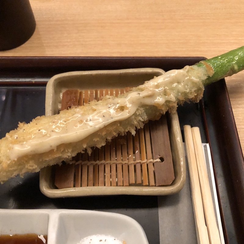 アスパラの肉巻(立吉　日比谷ミッドタウン店)