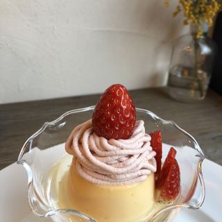 苺のモンブランプリン(リトル ビレッジ カフェ  Little Village Cafe)