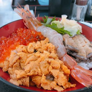 海鮮丼(活き活き亭 )