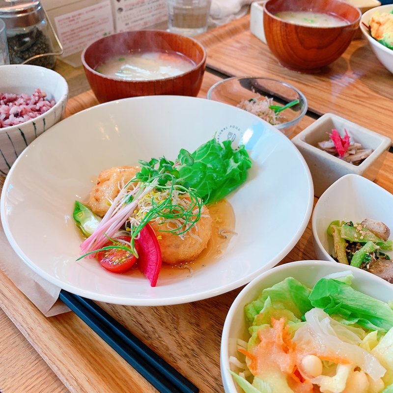 昼のバランスプレート(自然食カフェGRAN 福岡大名店)