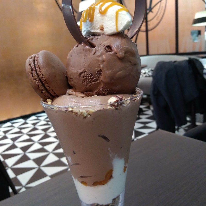 チョコレートパフェ(HUGO ＆ VICTOR)