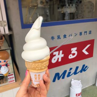 東京みるくソフト(牛乳食パン専門店　みるく)
