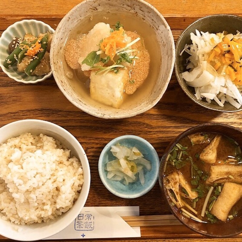 本日の一汁三菜定食(日常茶飯 )