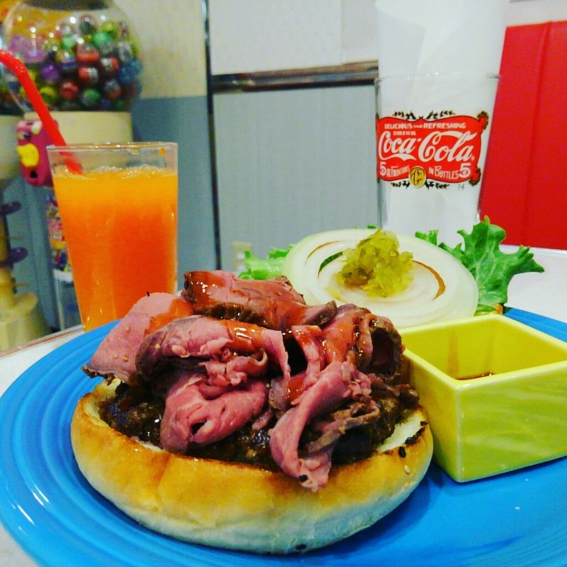 肉でがんばれ！ローストビーフバーガー(イーワイズ （【旧店名】ハンバーガーランド）)