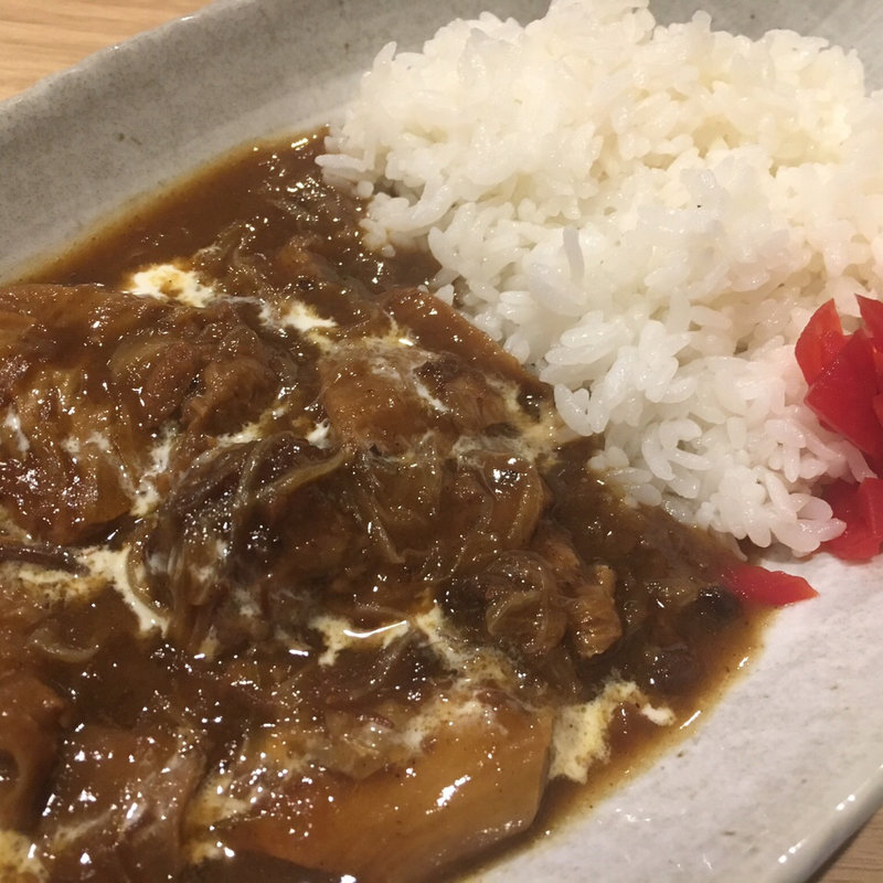 〆の牛すじカレー(煮込み酒屋 Σ)