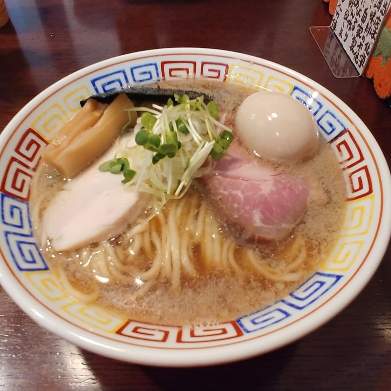 背脂煮干そば(煮卵入)(人力俥 （じんりきしゃ）)