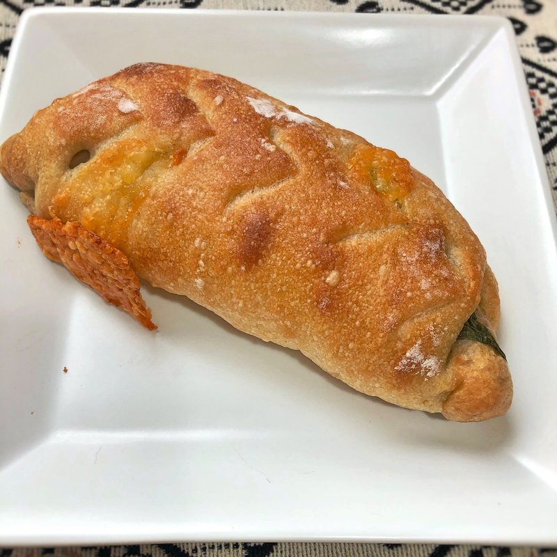 大葉ハーブソーセージ(根津のパン)