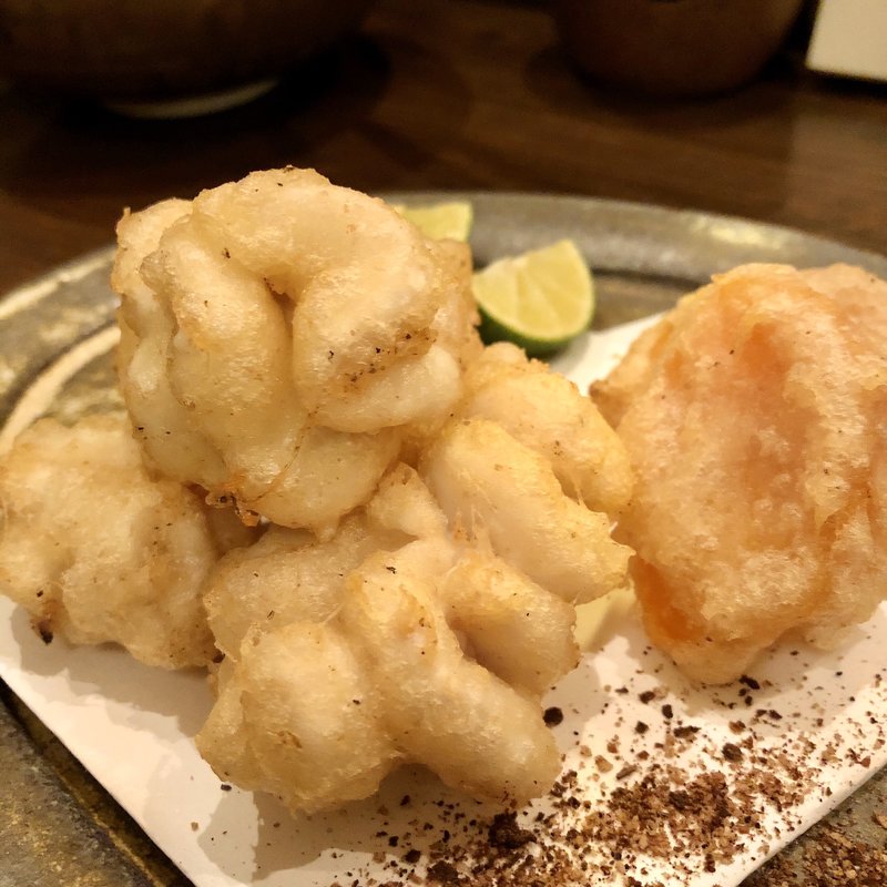 鱈白子と柿のフリット　醤油粗塩(醸造科 oryzae)