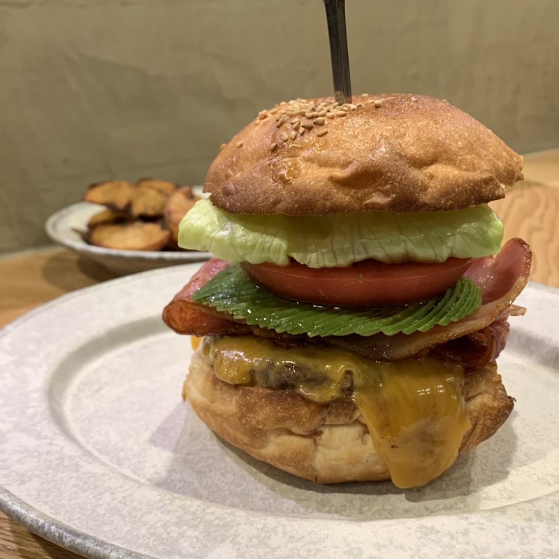 アボガドベーコンチーズバーガー(No.18 （ナンバージュウハチ）)