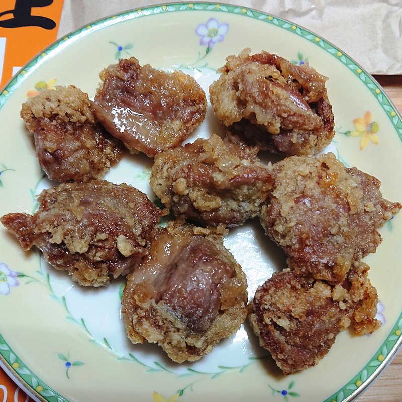 砂ずり（砂肝）唐揚げ （100g）(鶏笑 川崎上平間店)