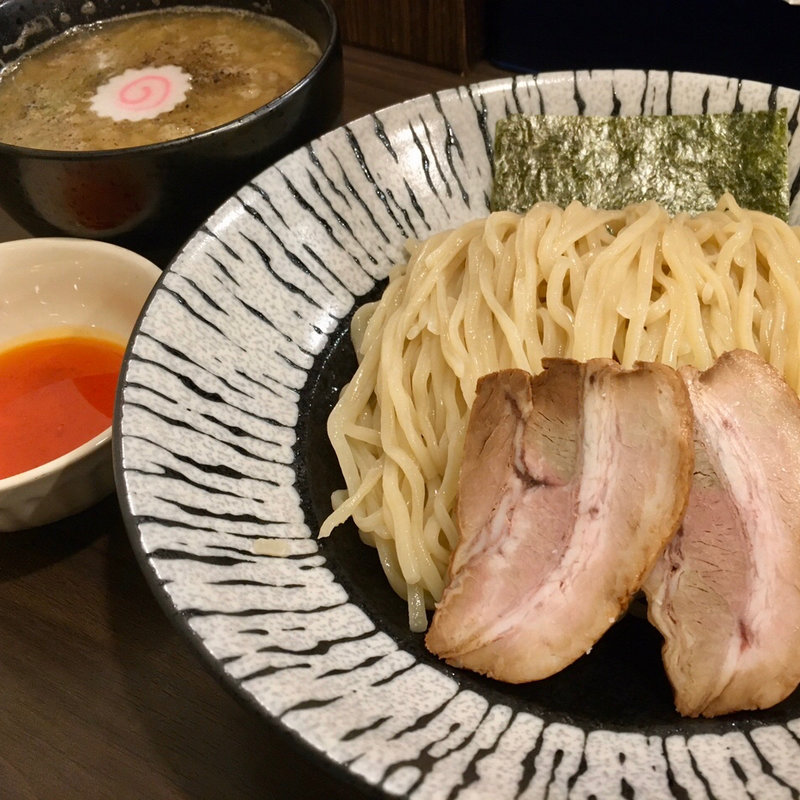極にぼ背脂つけ麺(麺や玄鳥)