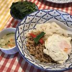 汁なしガパオ麺(タイ料理 サイアムオーキッド 品川シーサイドフォレスト店)