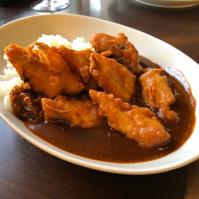 お魚のフライカレー(魚とカレーのお店)