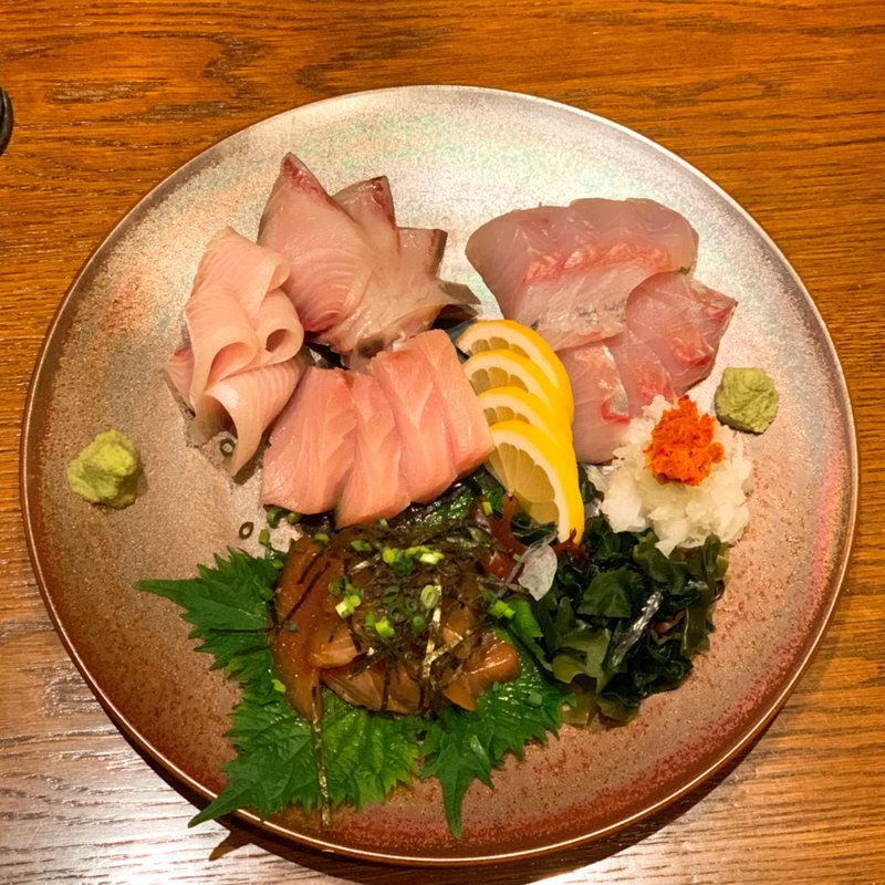 寒鰤のお造り盛り合わせ(もん善別館 )