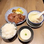 お昼の牛たん定食 大盛(牛たん焼5枚)(炭焼牛たん東山ekie広島店)