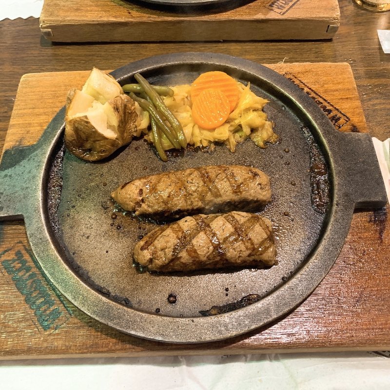 ハンバーグ(ウッドストック （WOODSTOCK）)