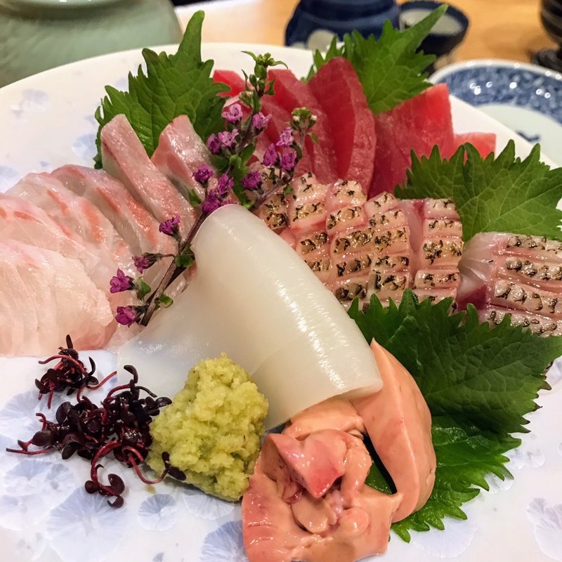 刺し盛り(ふぐ料理東)